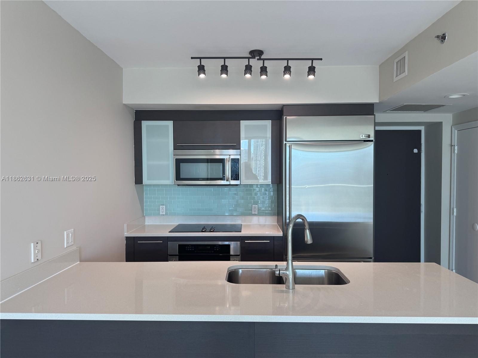 55 SE 6th St #3004, Miami FL 33131
