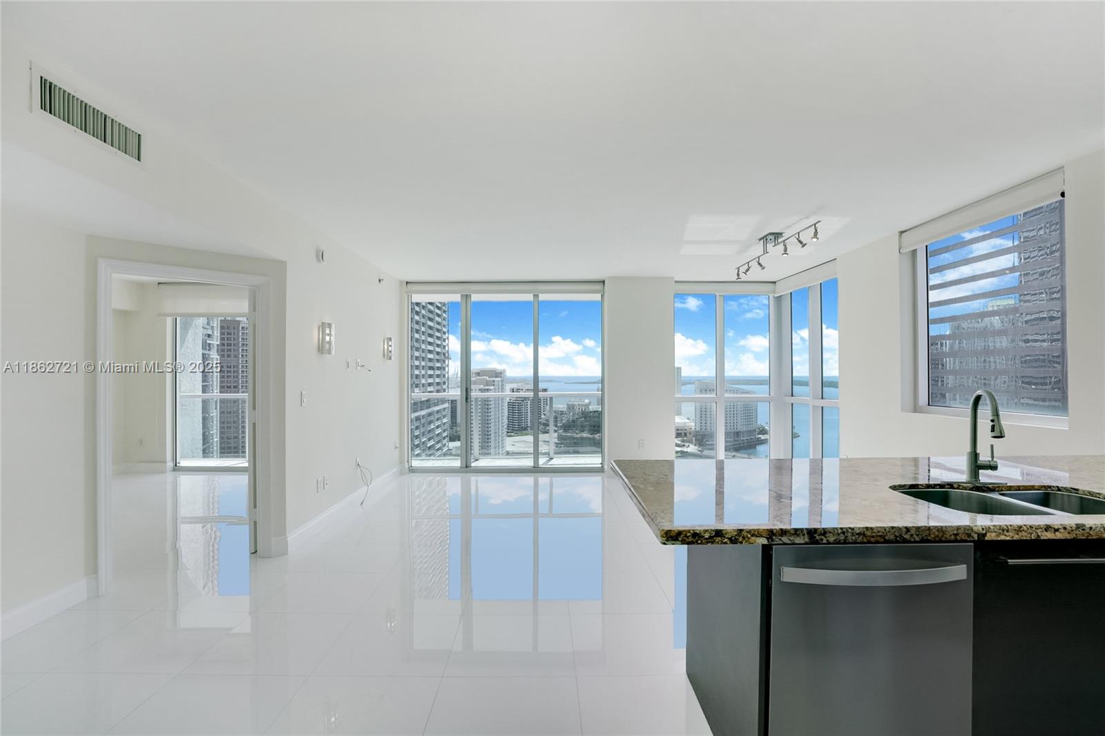 500 Brickell Ave #2702, Miami FL 33131
