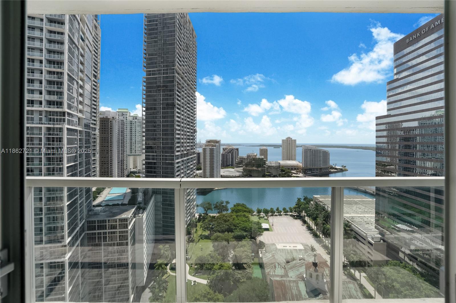 500 Brickell Ave #2702, Miami FL 33131