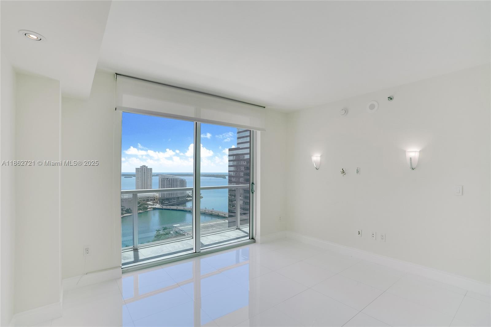 500 Brickell Ave #2702, Miami FL 33131
