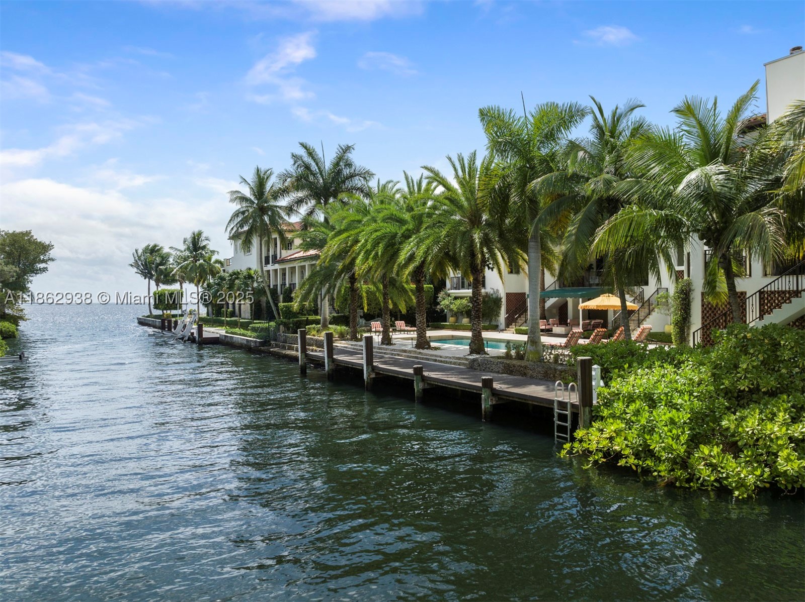 3305 S Moorings Way, Miami FL 33133