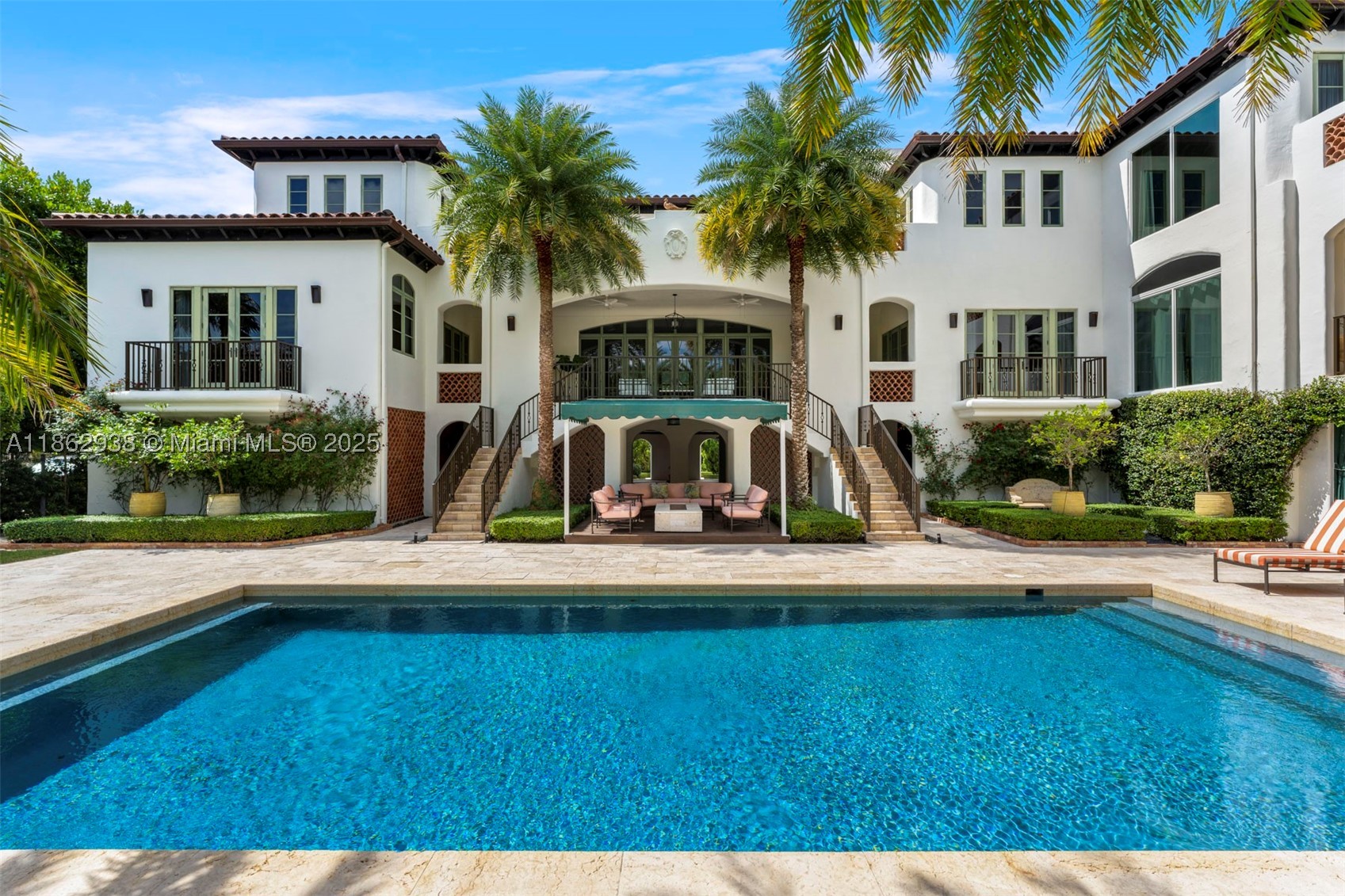 3305 S Moorings Way, Miami FL 33133