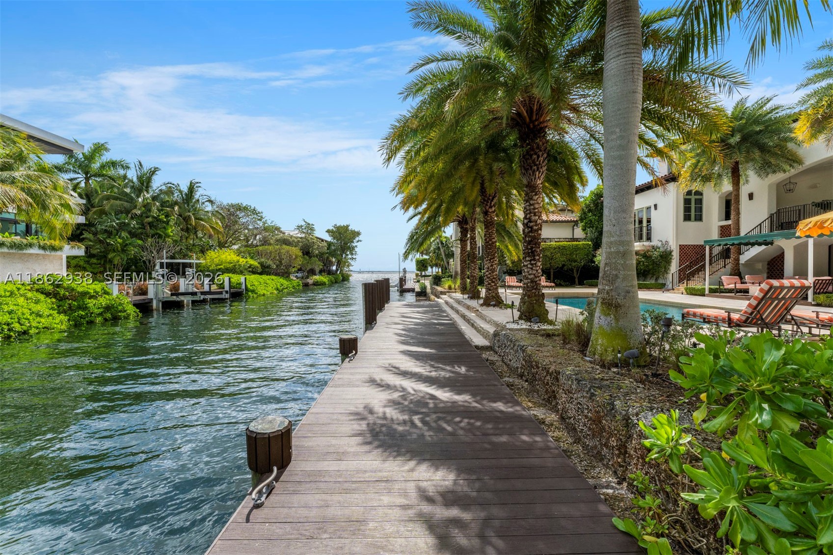 3305 S Moorings Way, Miami FL 33133