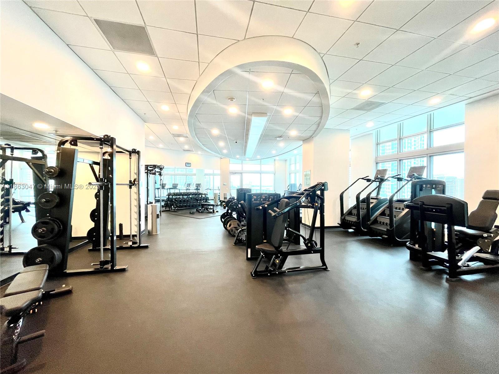 300 S Biscayne Blvd #T-1803, Miami FL 33131