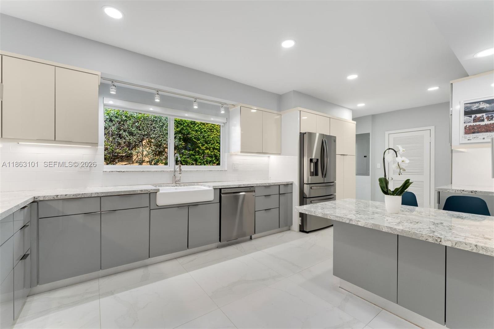 1410 Cleveland Rd, Miami Beach FL 33141