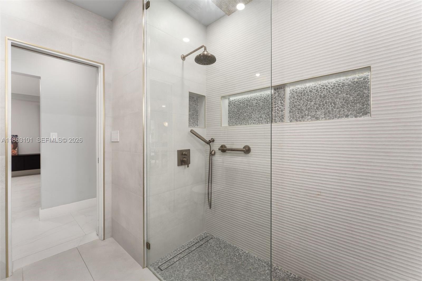 1410 Cleveland Rd, Miami Beach FL 33141