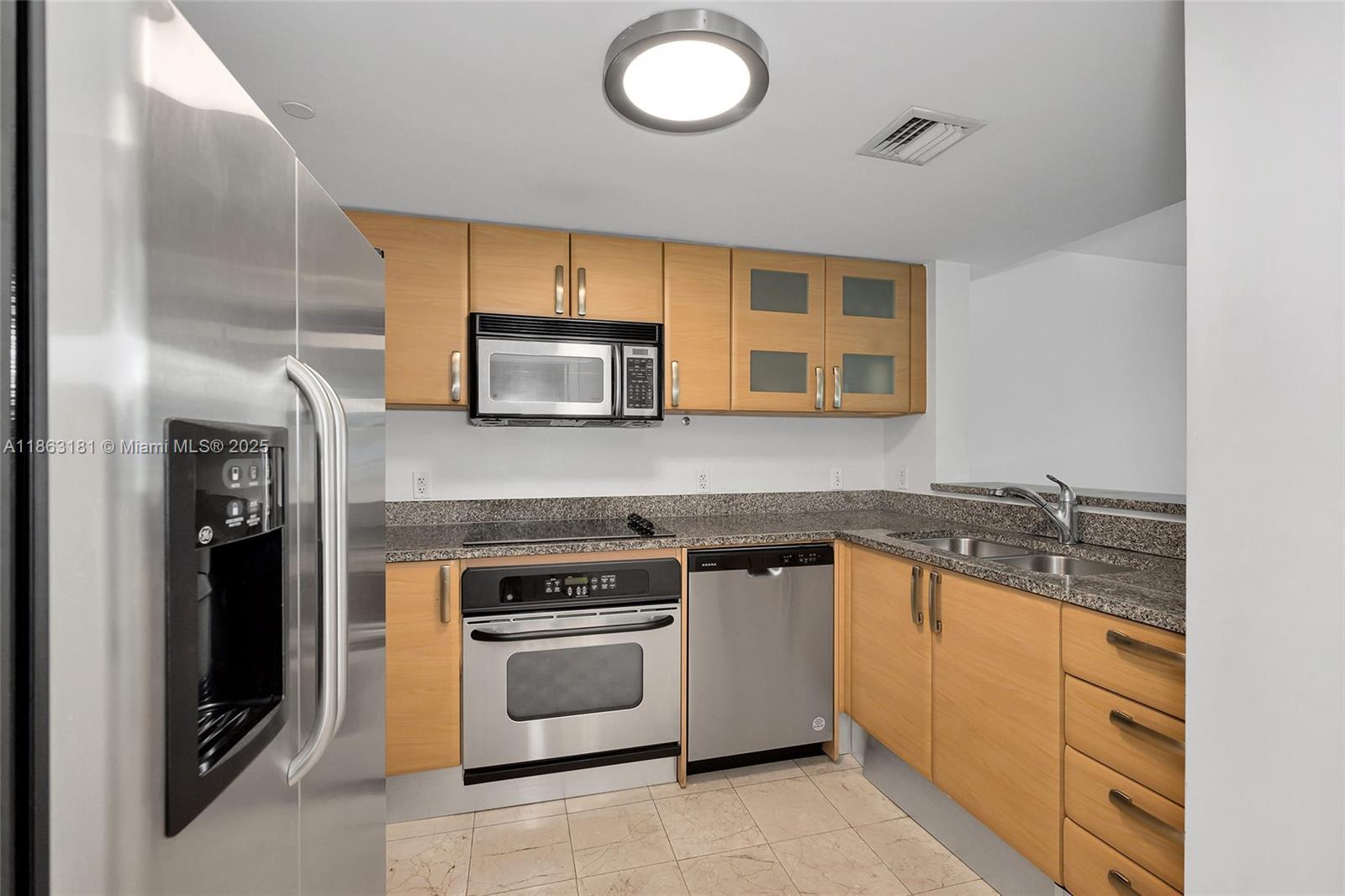2101 Brickell Ave #905, Miami FL 33129