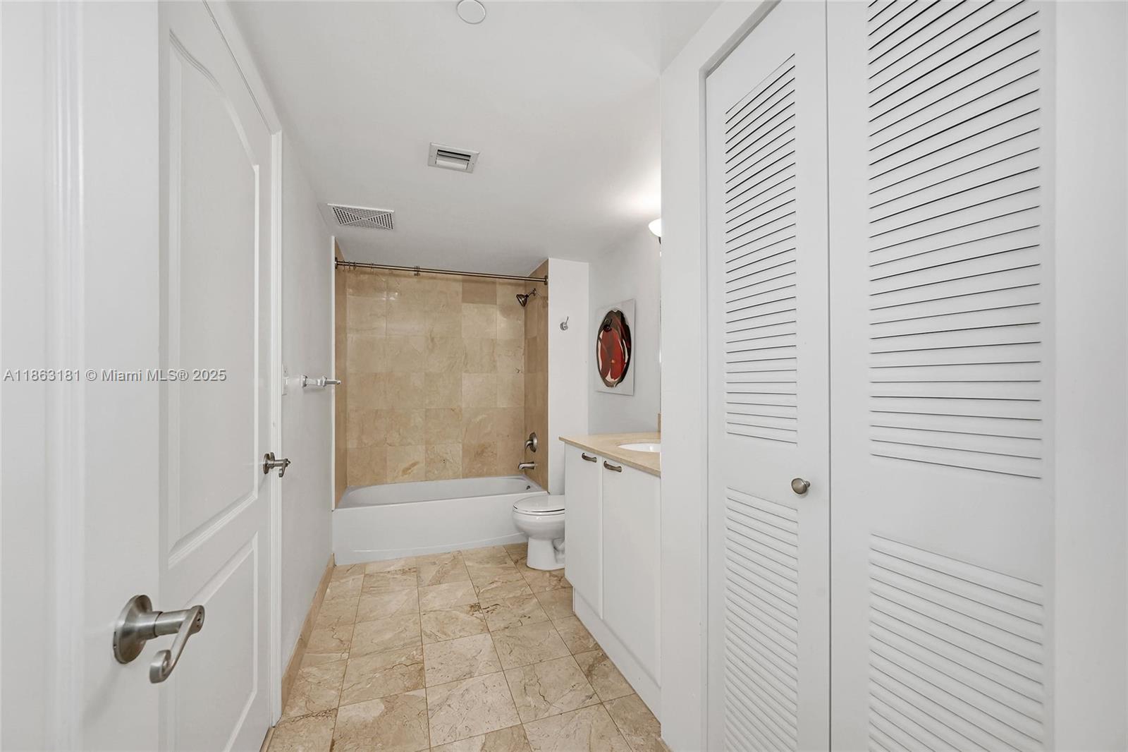 2101 Brickell Ave #905, Miami FL 33129