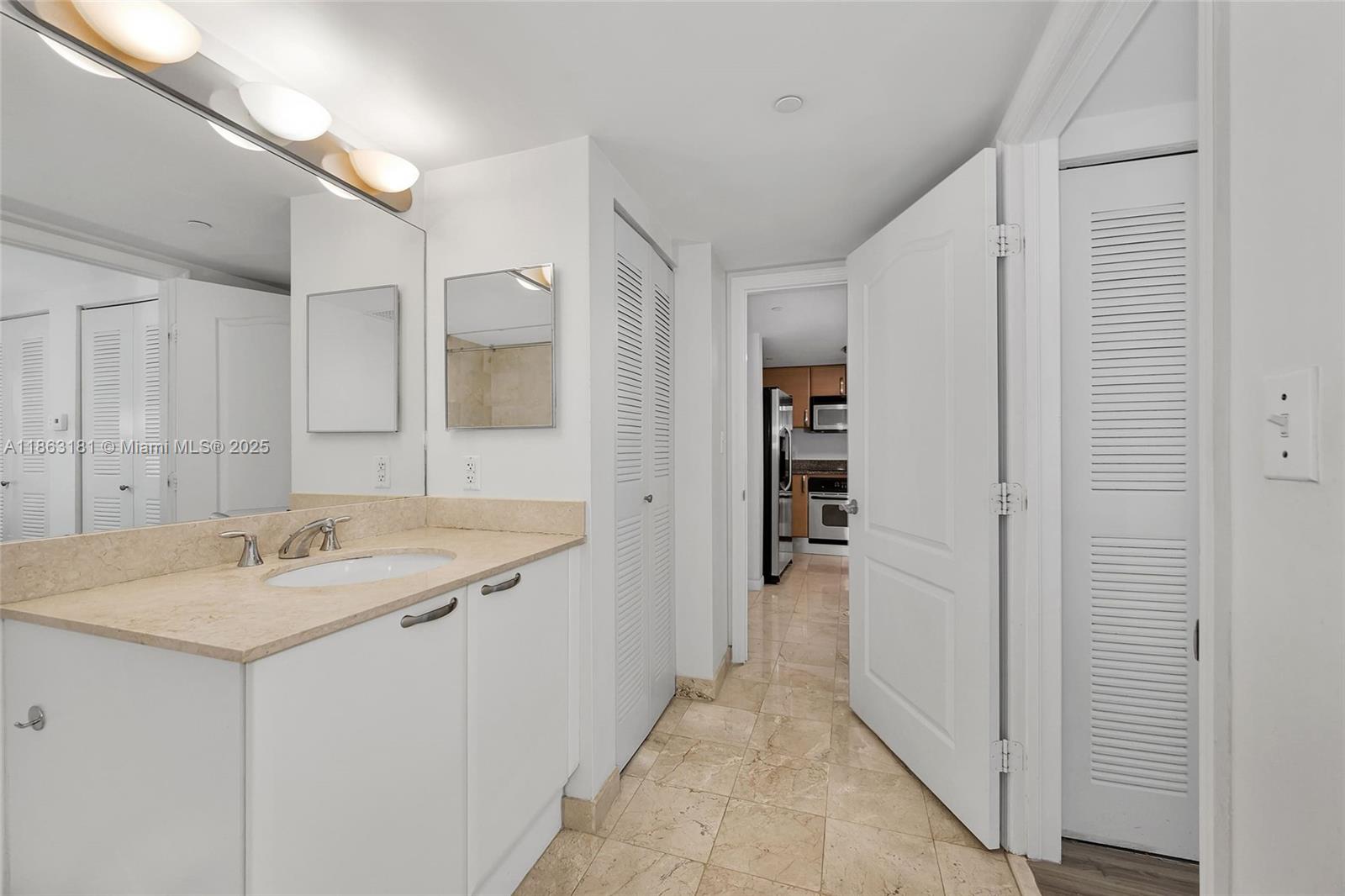 2101 Brickell Ave #905, Miami FL 33129
