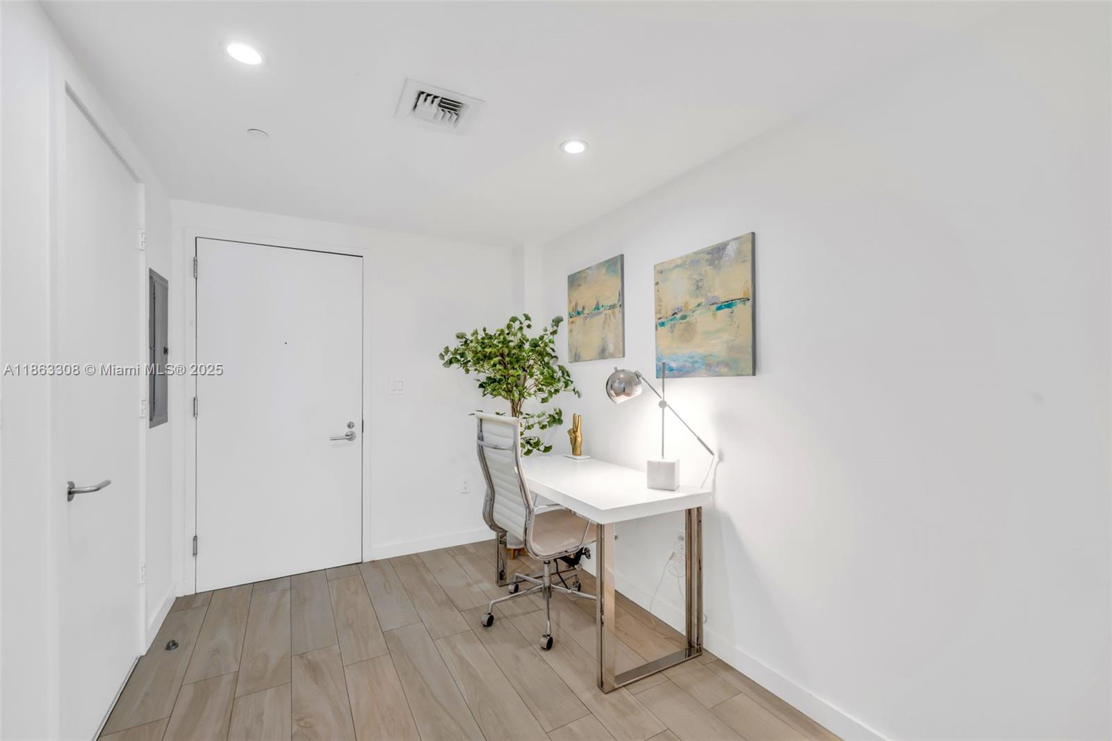 1300 S Miami Ave #1208, Miami FL 33130