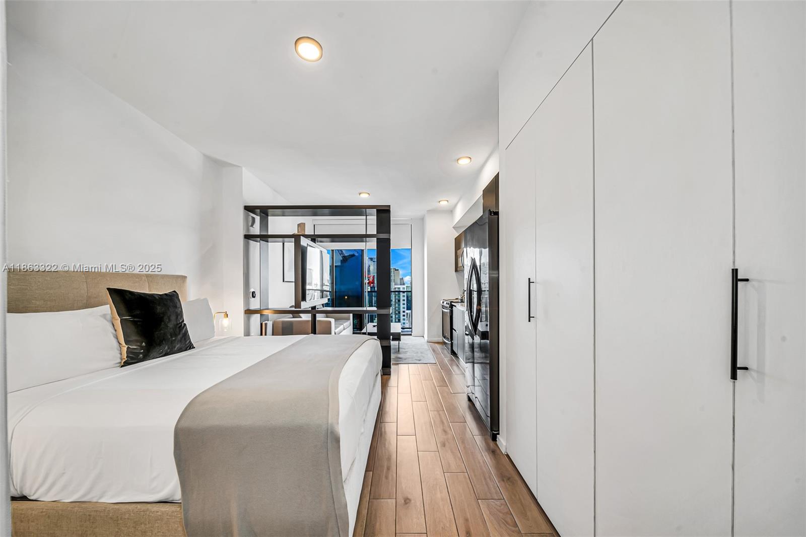 398 NE 5 #4416, Miami FL 33132
