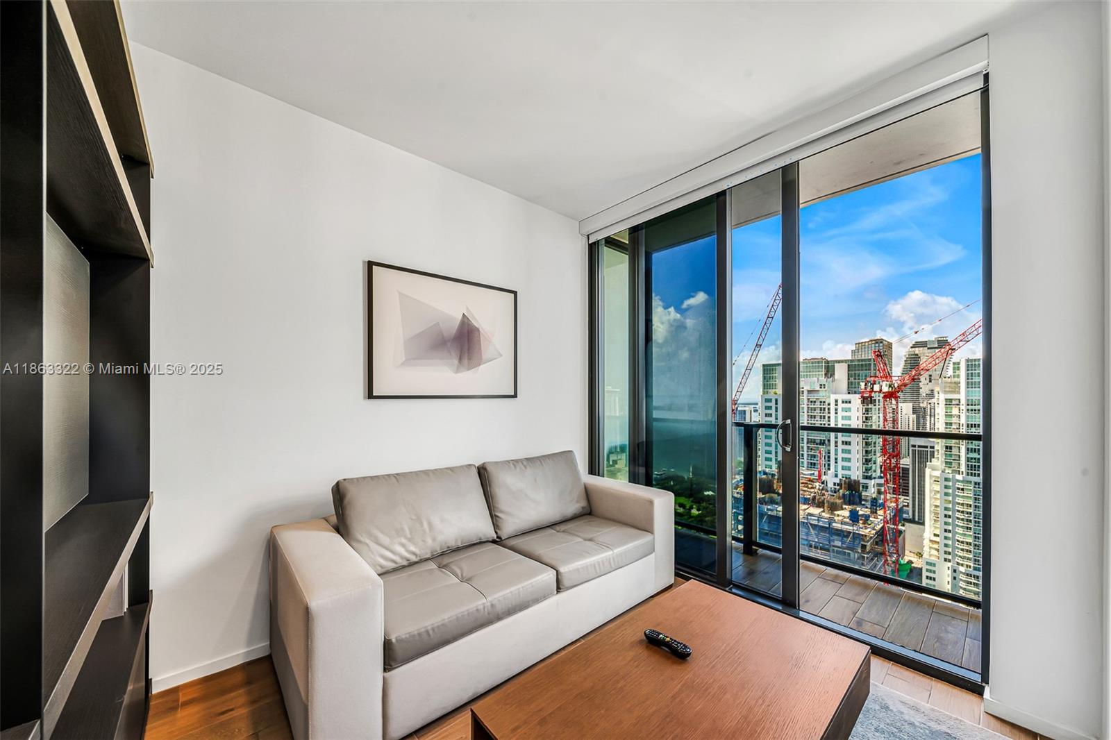 398 NE 5 #4416, Miami FL 33132