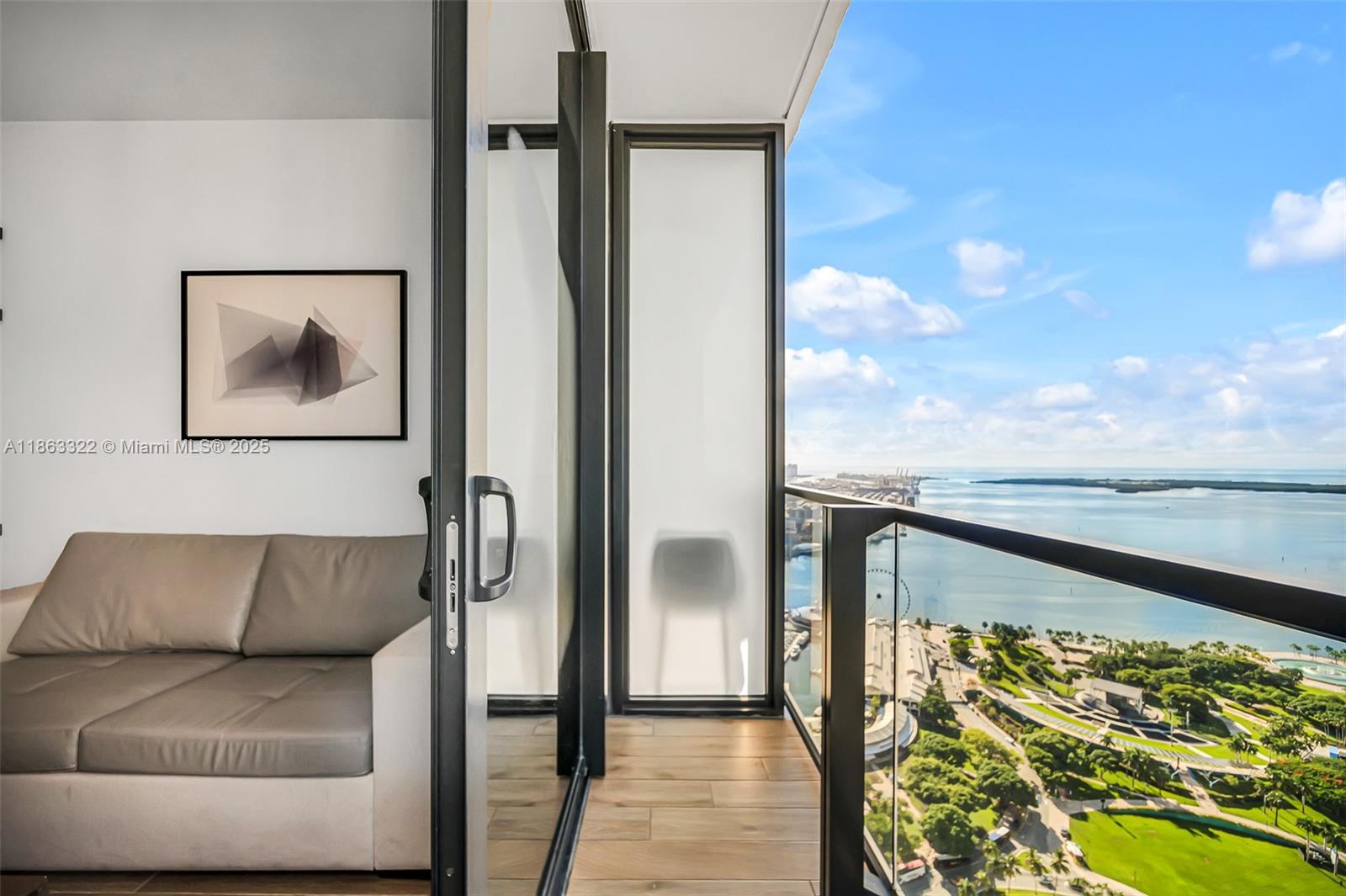 398 NE 5 #4416, Miami FL 33132