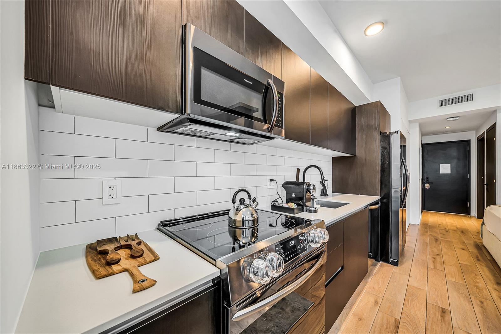 398 NE 5 #4416, Miami FL 33132