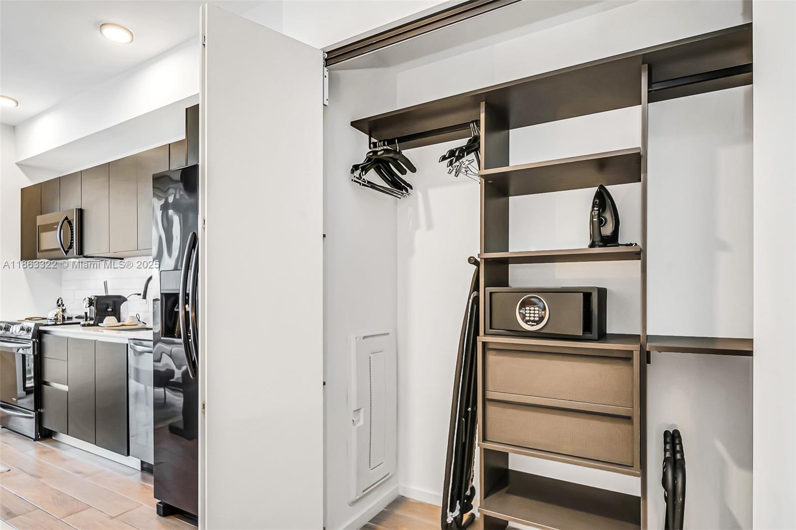 398 NE 5 #4416, Miami FL 33132