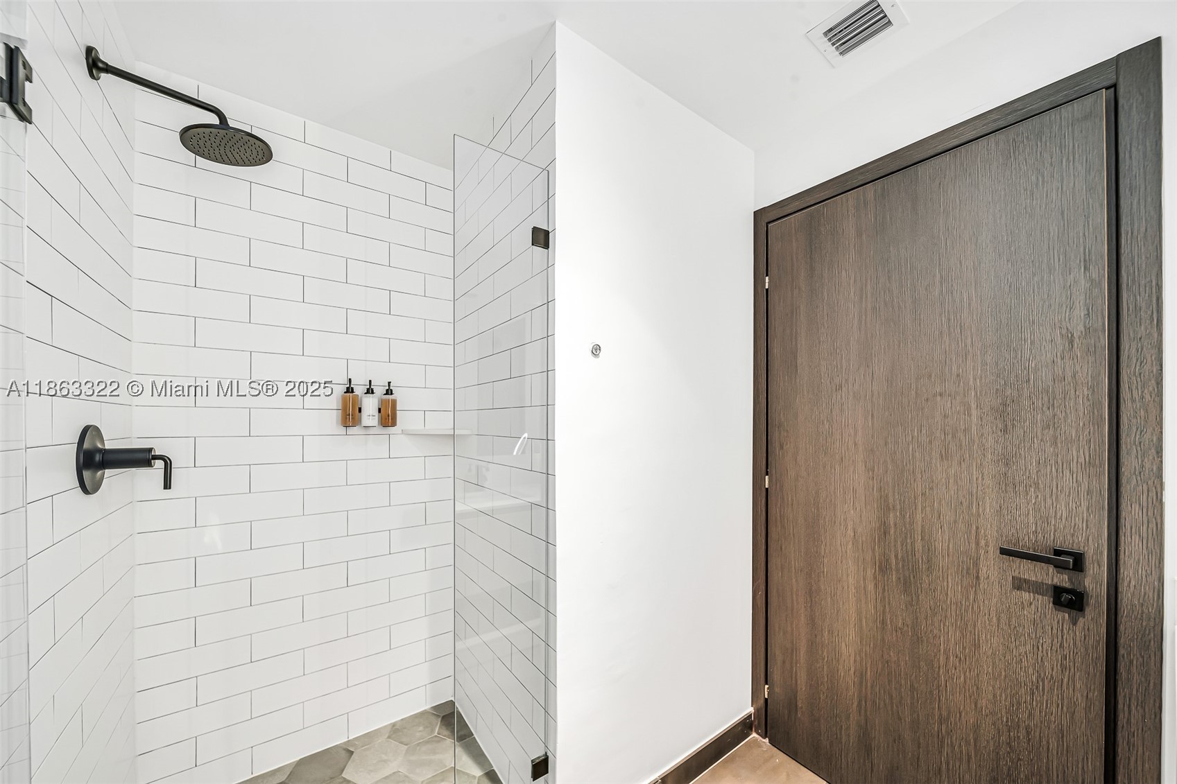 398 NE 5 #4416, Miami FL 33132