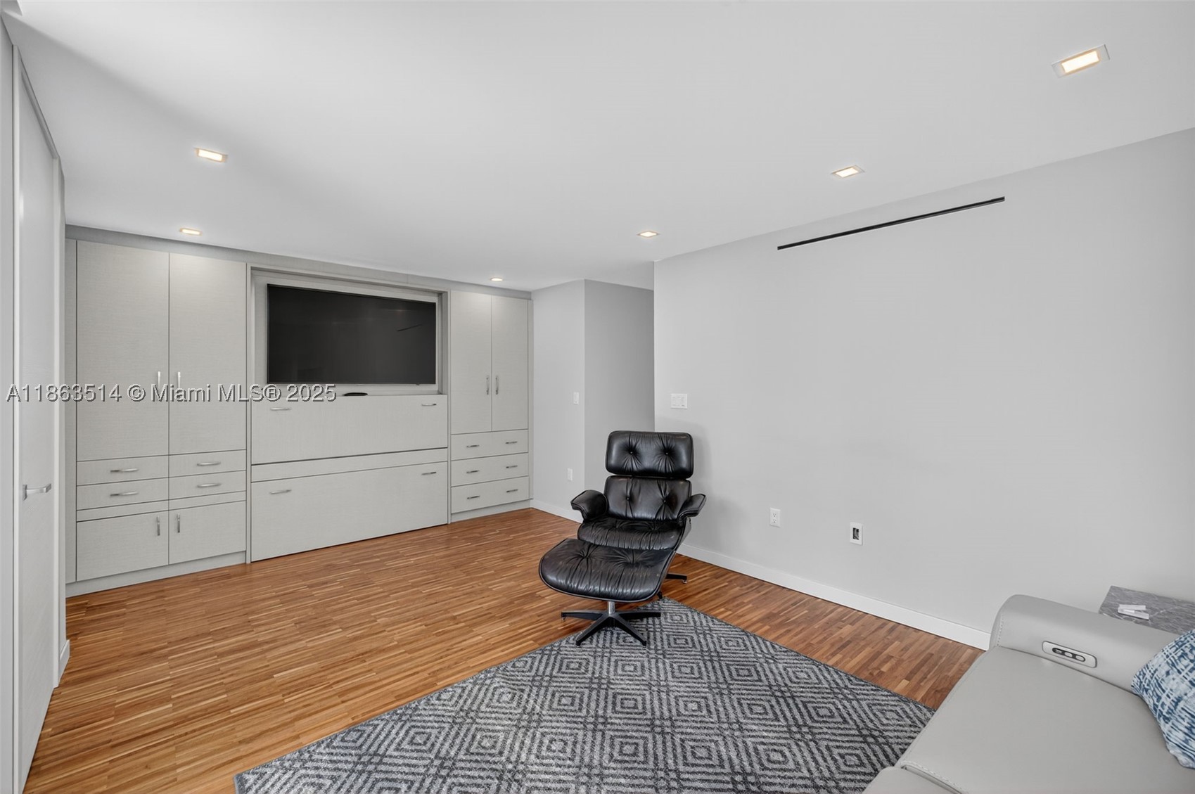 1223 Hillsboro Mile #4, Hillsboro Beach FL 33062