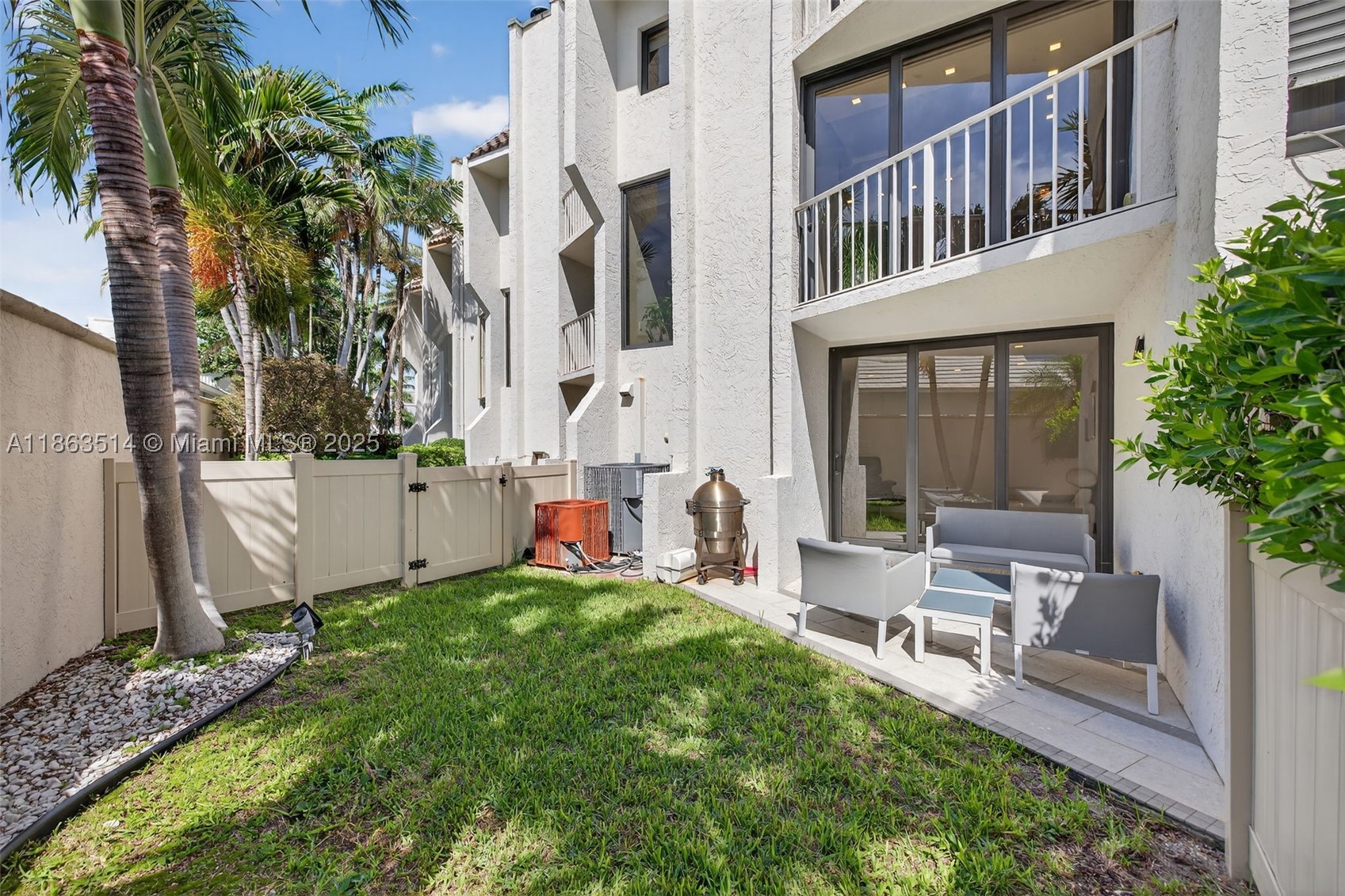 1223 Hillsboro Mile #4, Hillsboro Beach FL 33062