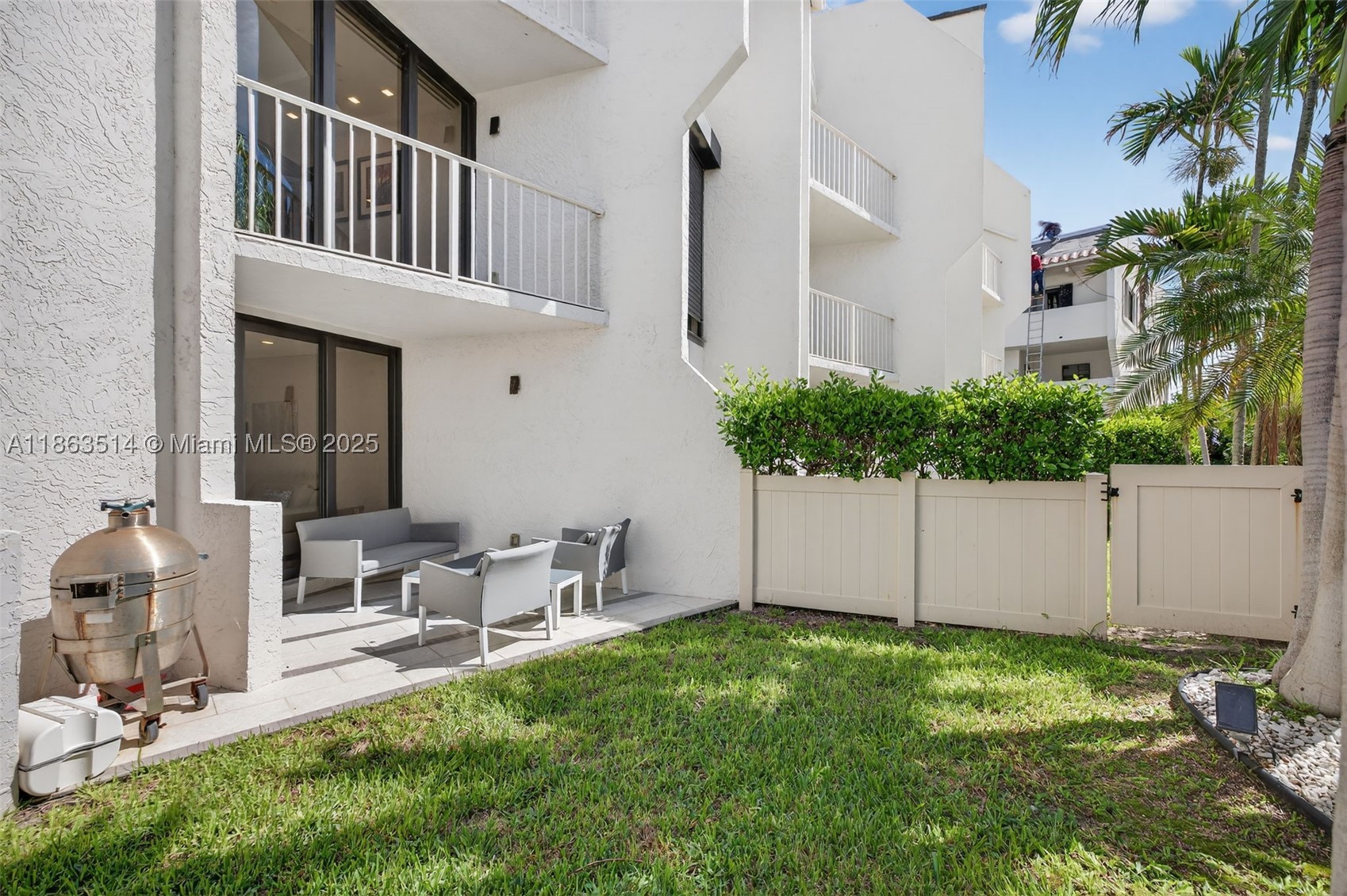 1223 Hillsboro Mile #4, Hillsboro Beach FL 33062
