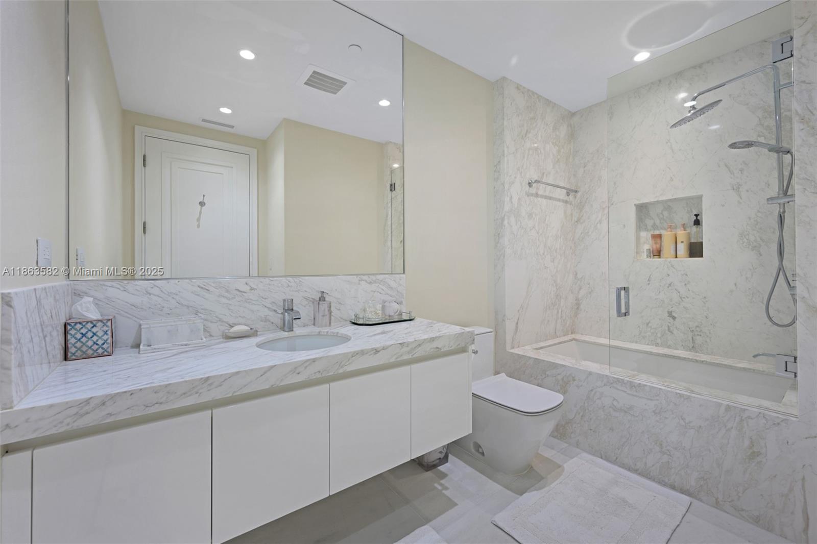 17901 Collins Ave #2702, Sunny Isles Beach FL 33160