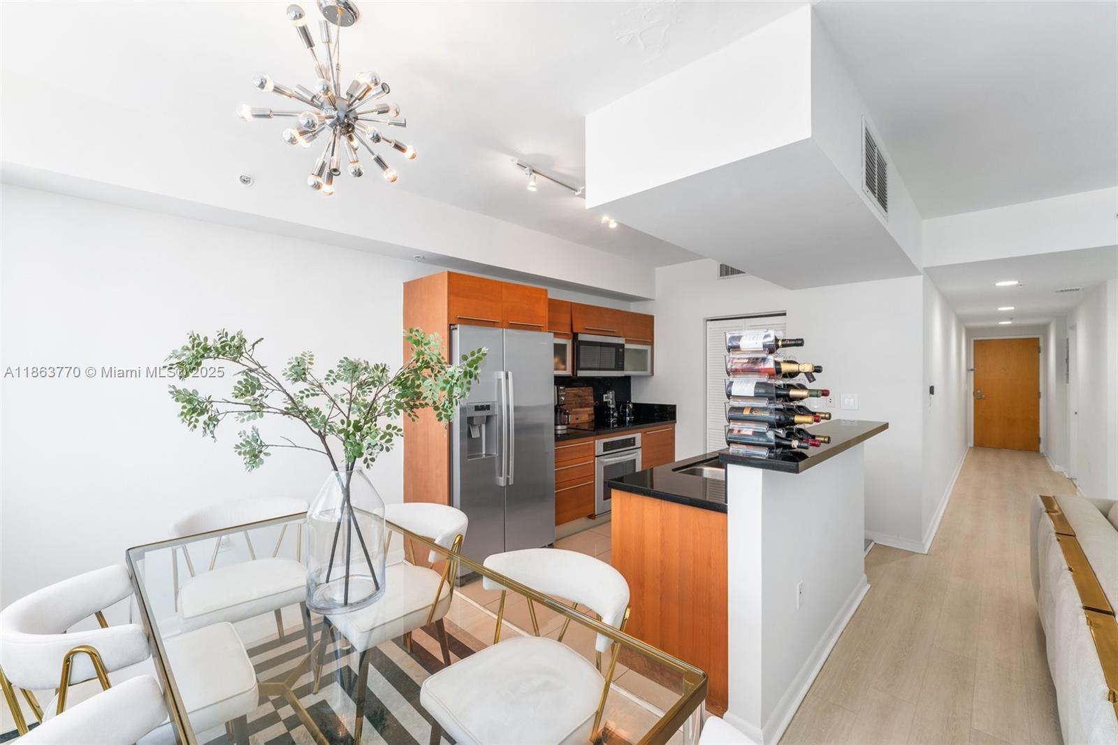 244 Biscayne Blvd #1808, Miami FL 33132