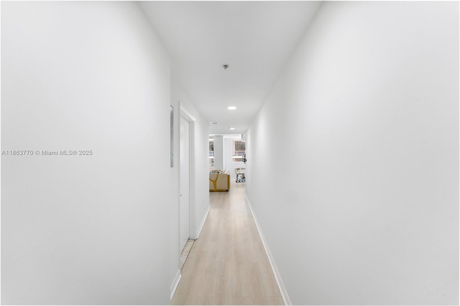 244 Biscayne Blvd #1808, Miami FL 33132