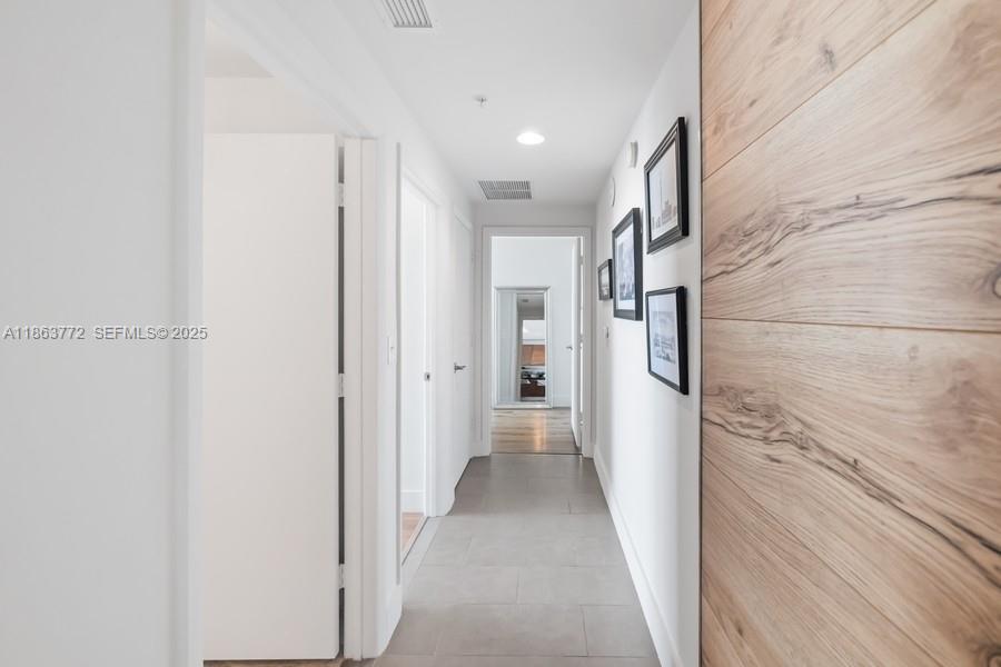244 Biscayne Blvd #4704, Miami FL 33132