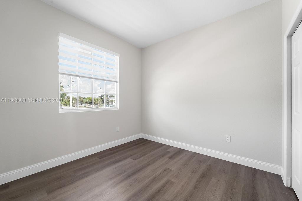 5400 NW 57th Ct, Tamarac FL 33319
