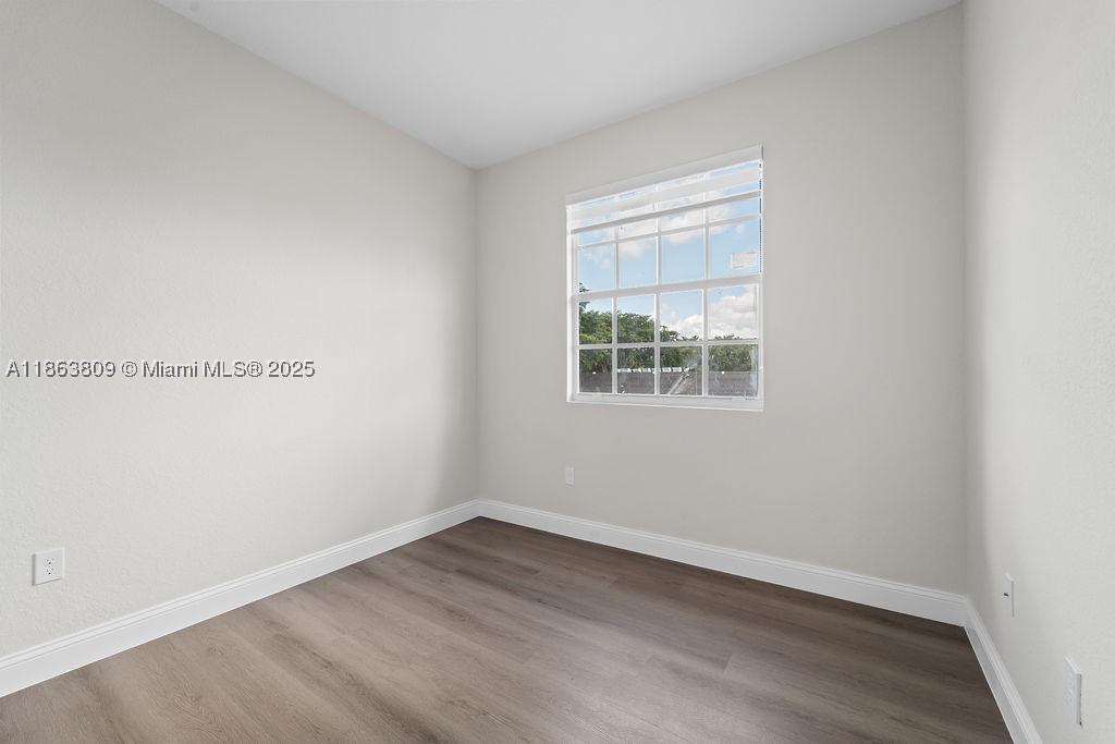 5400 NW 57th Ct, Tamarac FL 33319