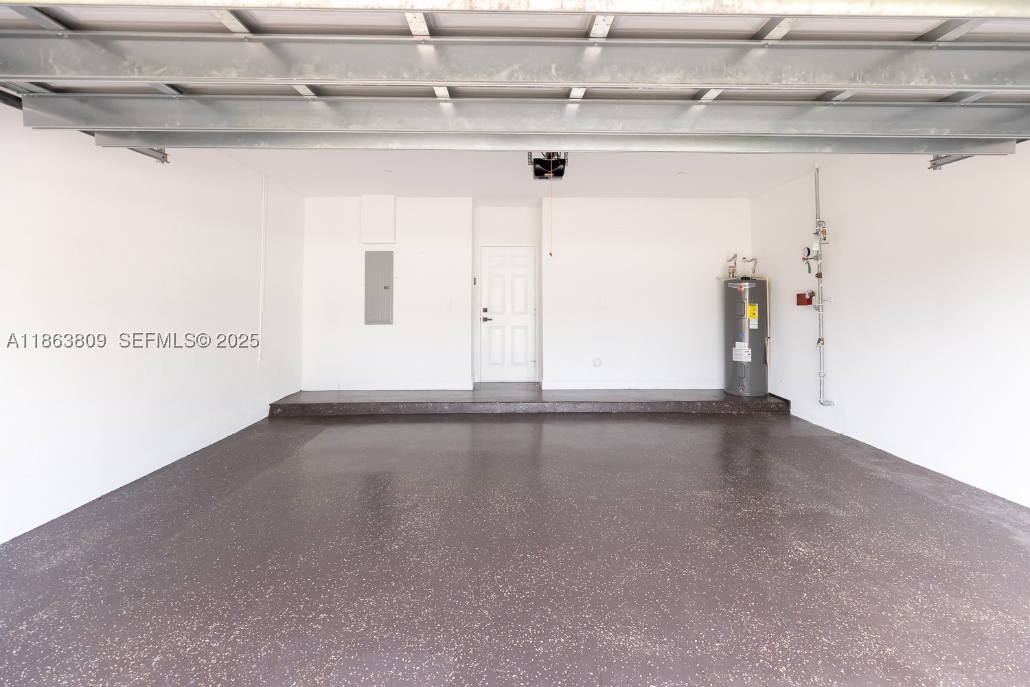 5400 NW 57th Ct, Tamarac FL 33319