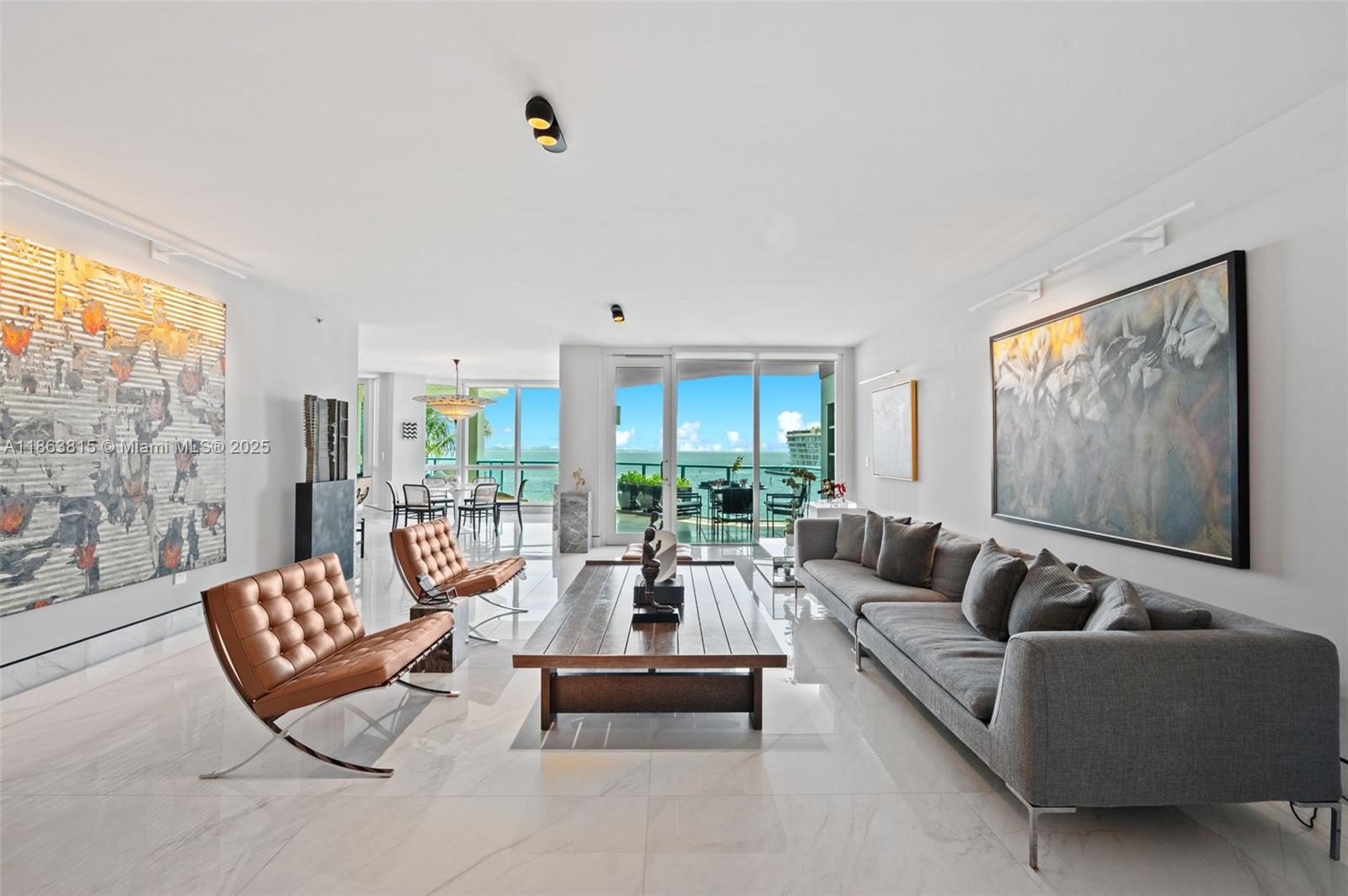 1660 W Glencoe St #401, Miami FL 33133