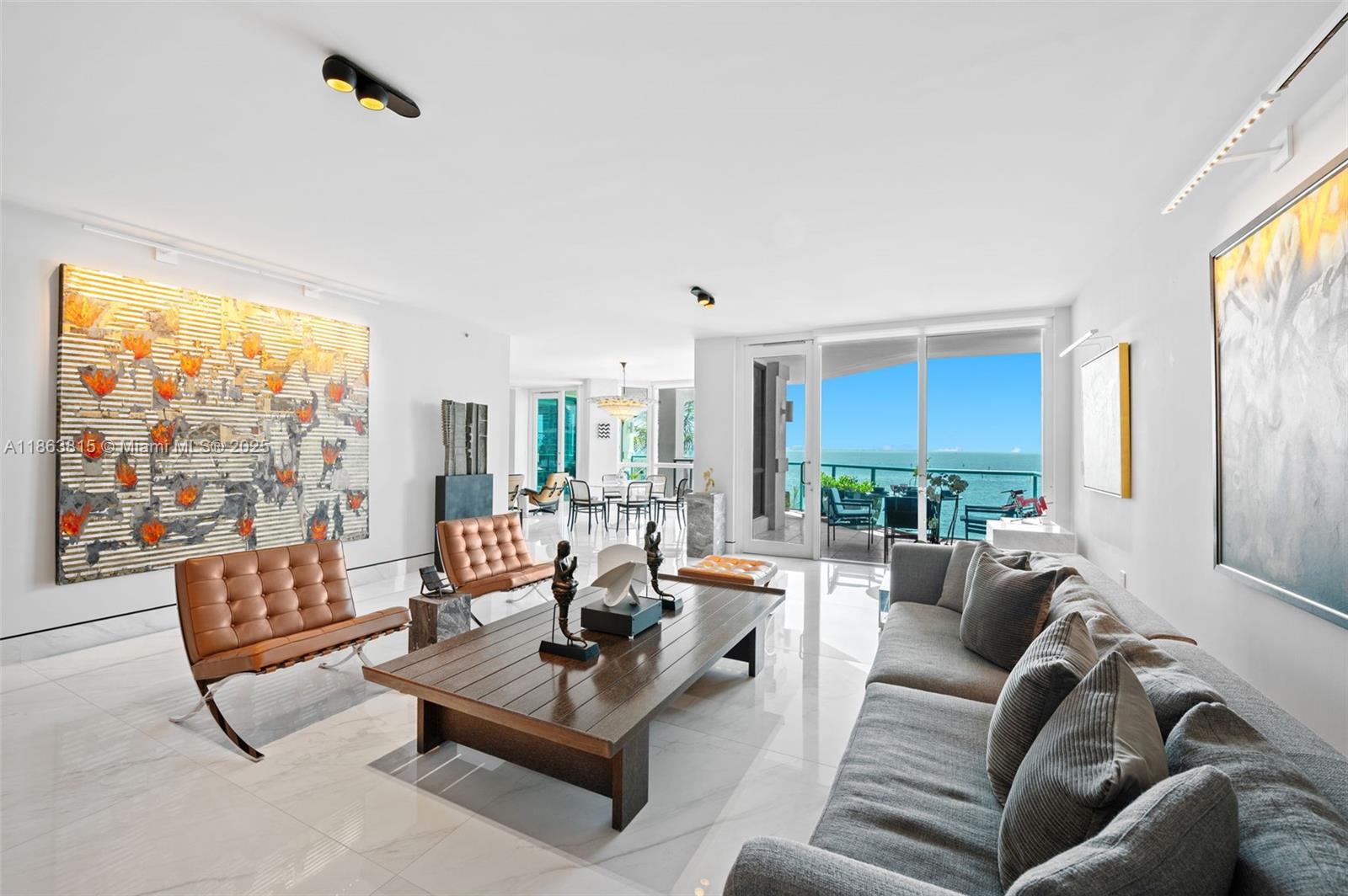 1660 W Glencoe St #401, Miami FL 33133