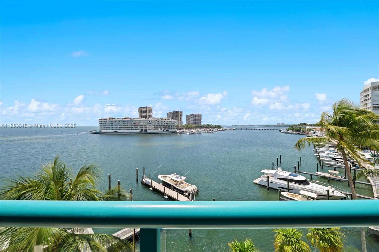 1660 W Glencoe St #401, Miami FL 33133