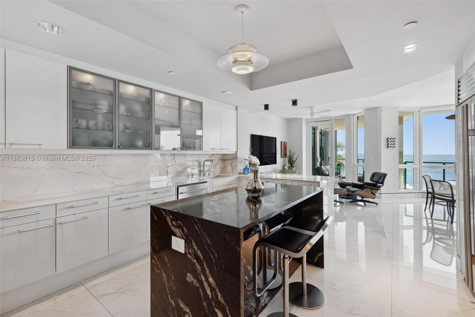 1660 W Glencoe St #401, Miami FL 33133