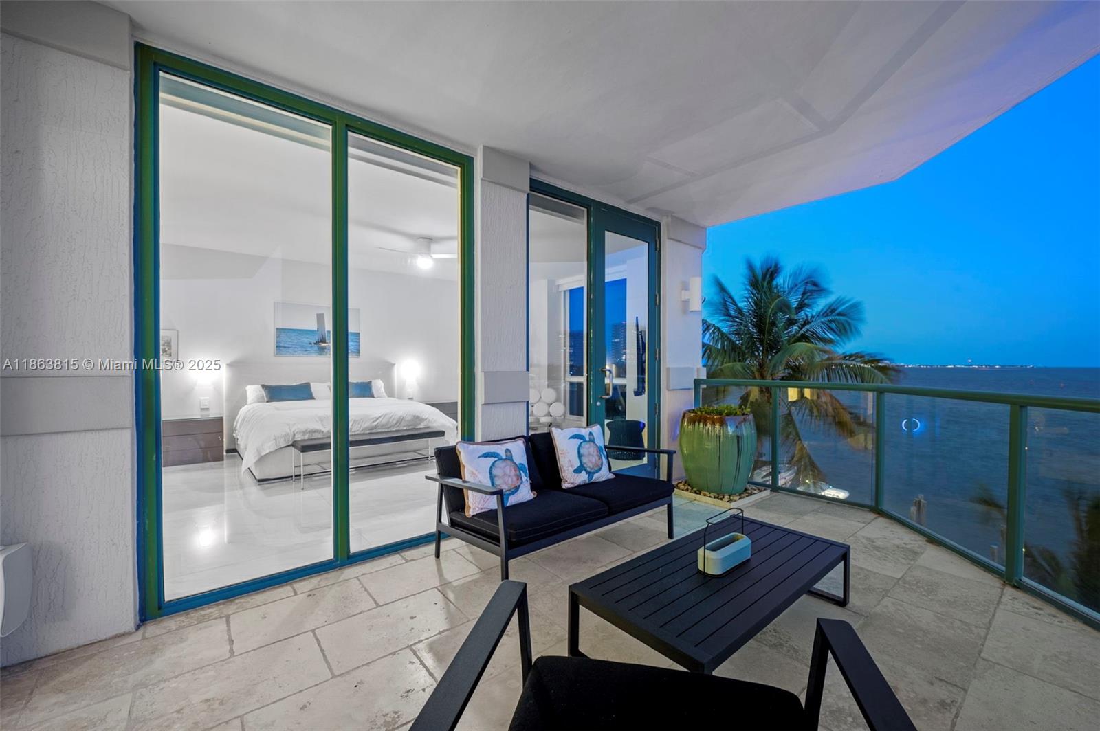 1660 W Glencoe St #401, Miami FL 33133