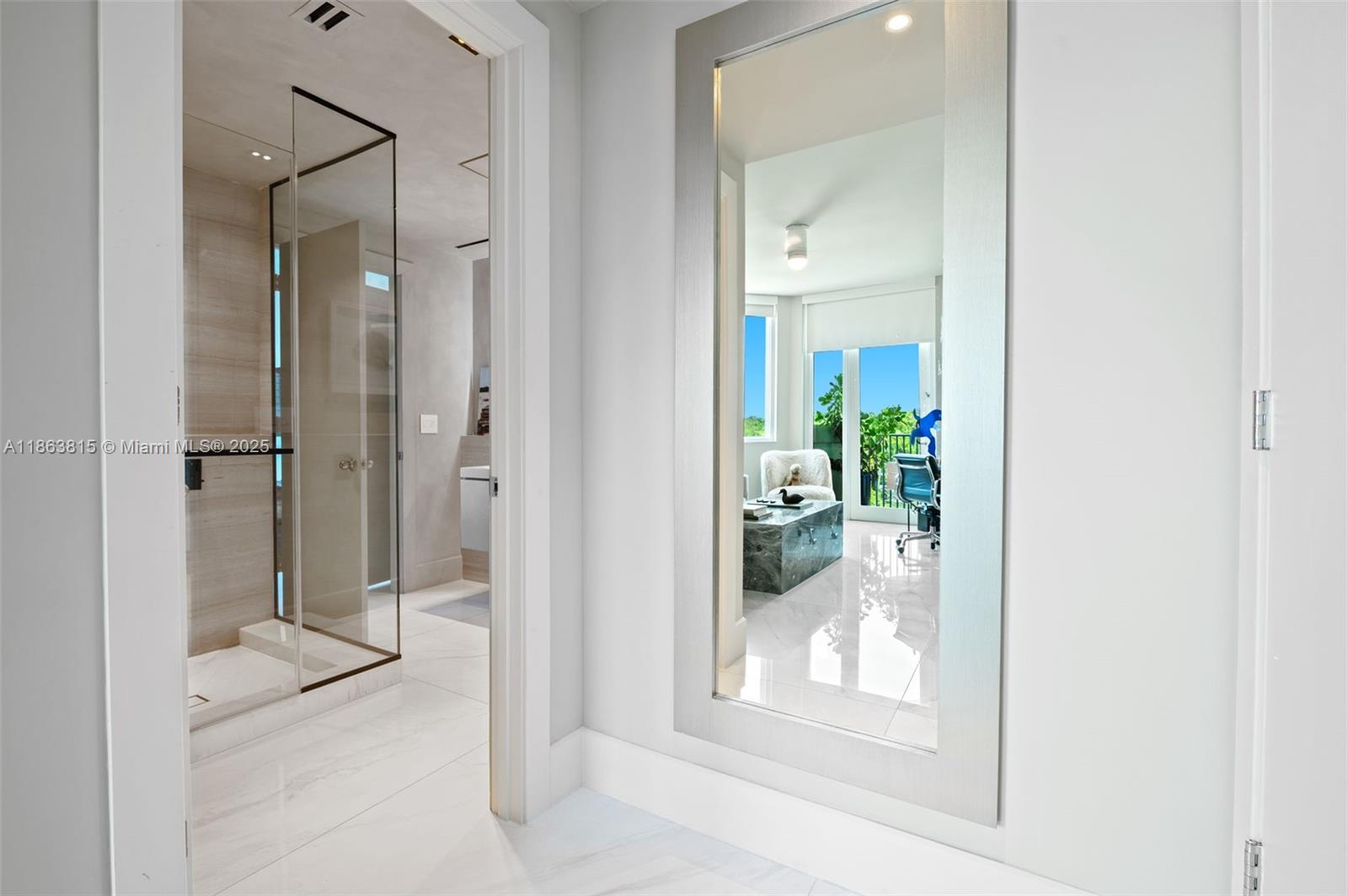 1660 W Glencoe St #401, Miami FL 33133