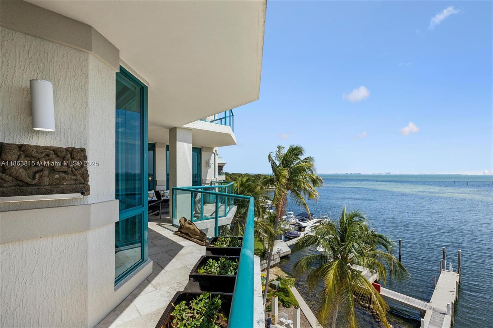 1660 W Glencoe St #401, Miami FL 33133