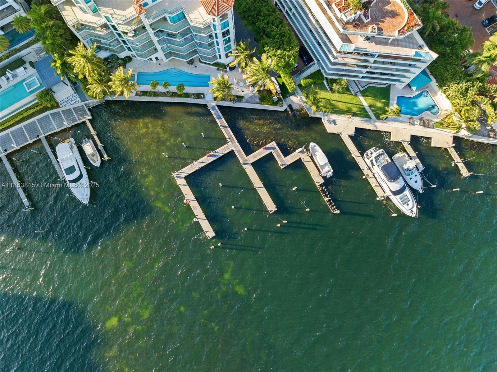 1660 W Glencoe St #401, Miami FL 33133