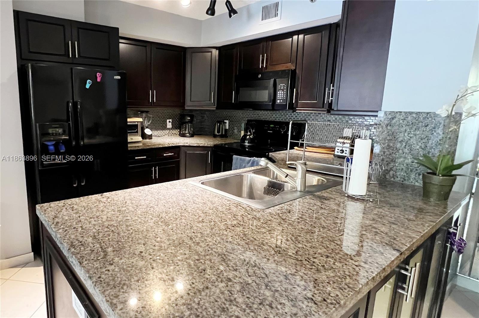 19555 E Country Club Dr #8305, Aventura FL 33180
