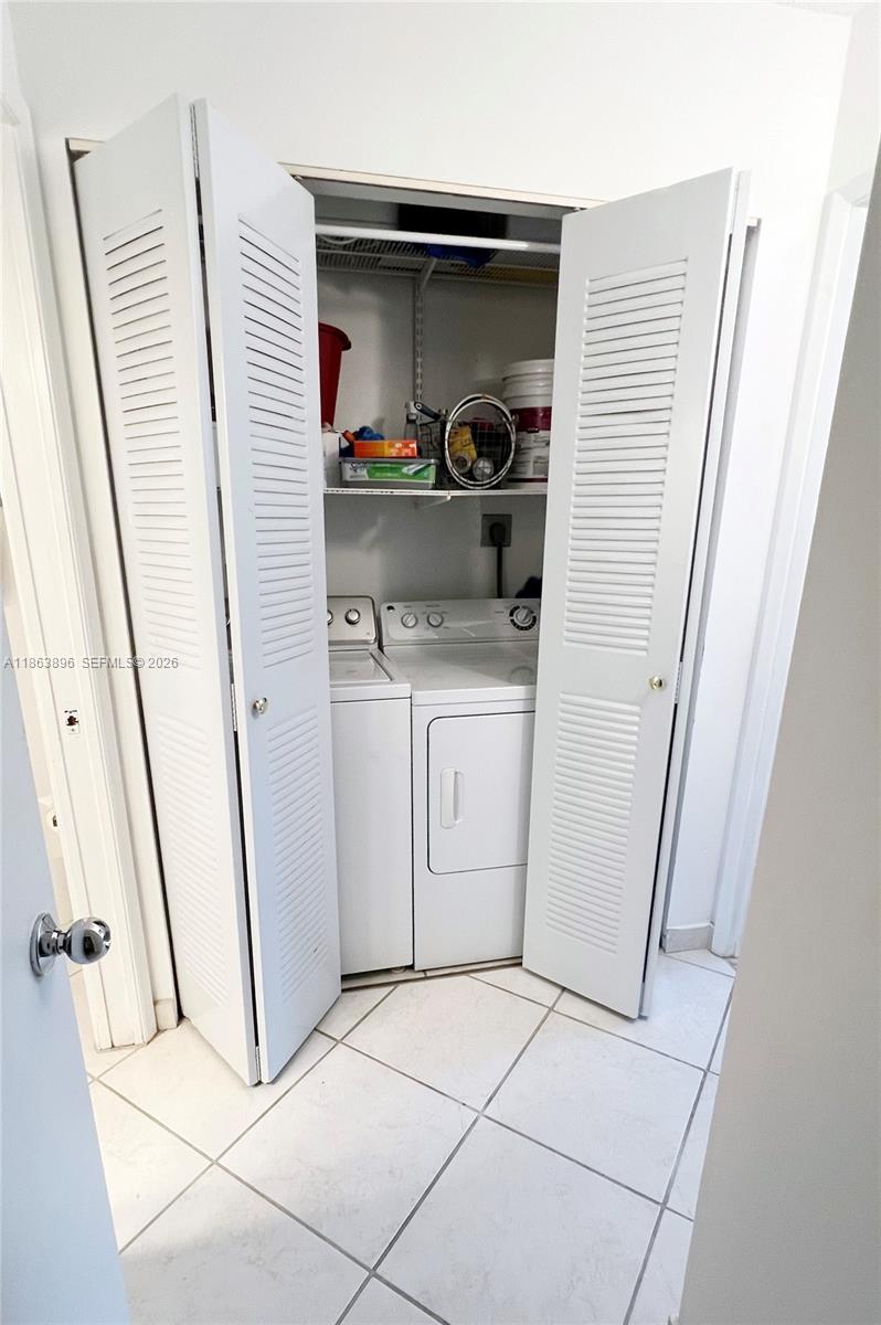 19555 E Country Club Dr #8305, Aventura FL 33180