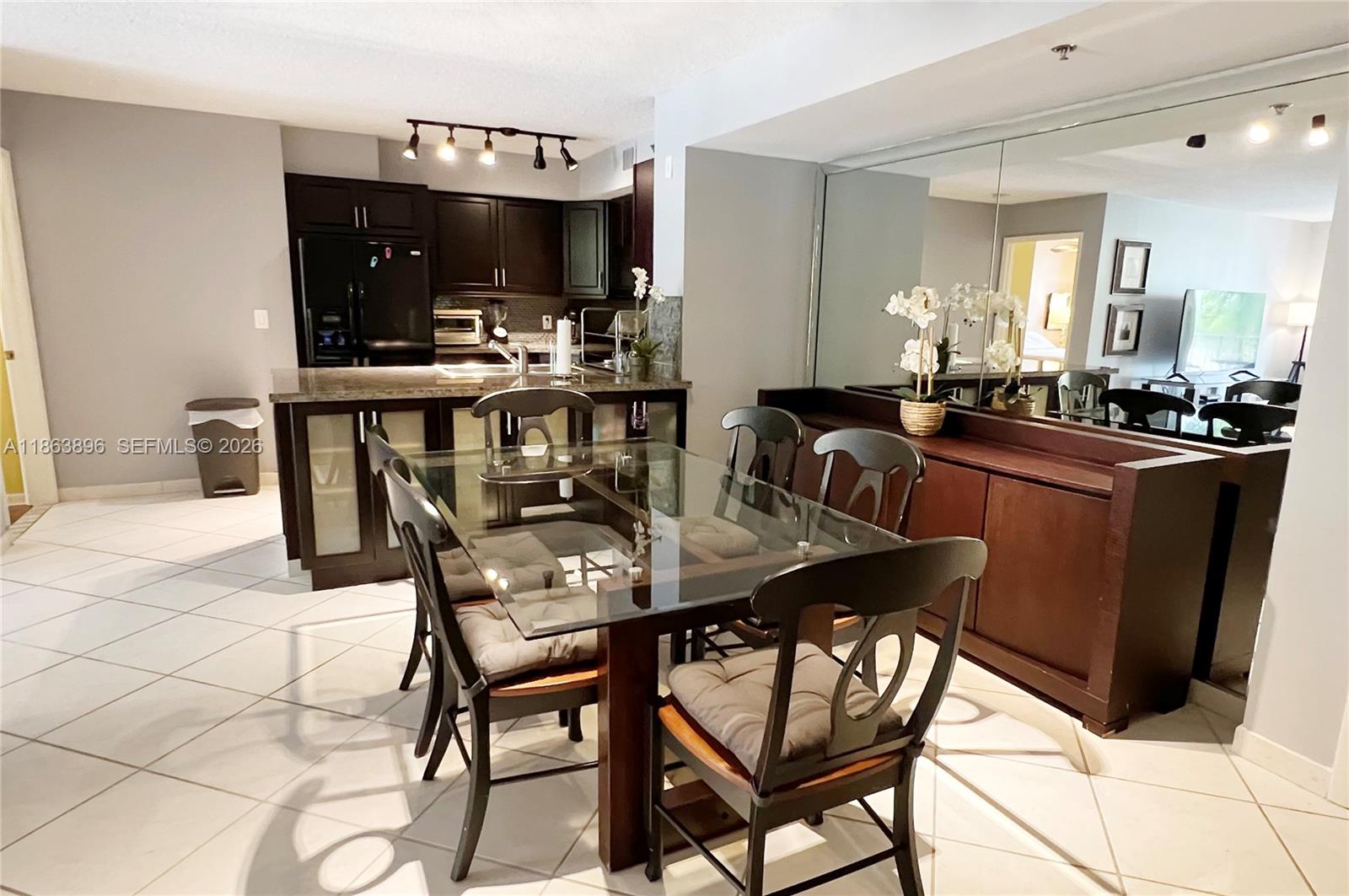 19555 E Country Club Dr #8305, Aventura FL 33180