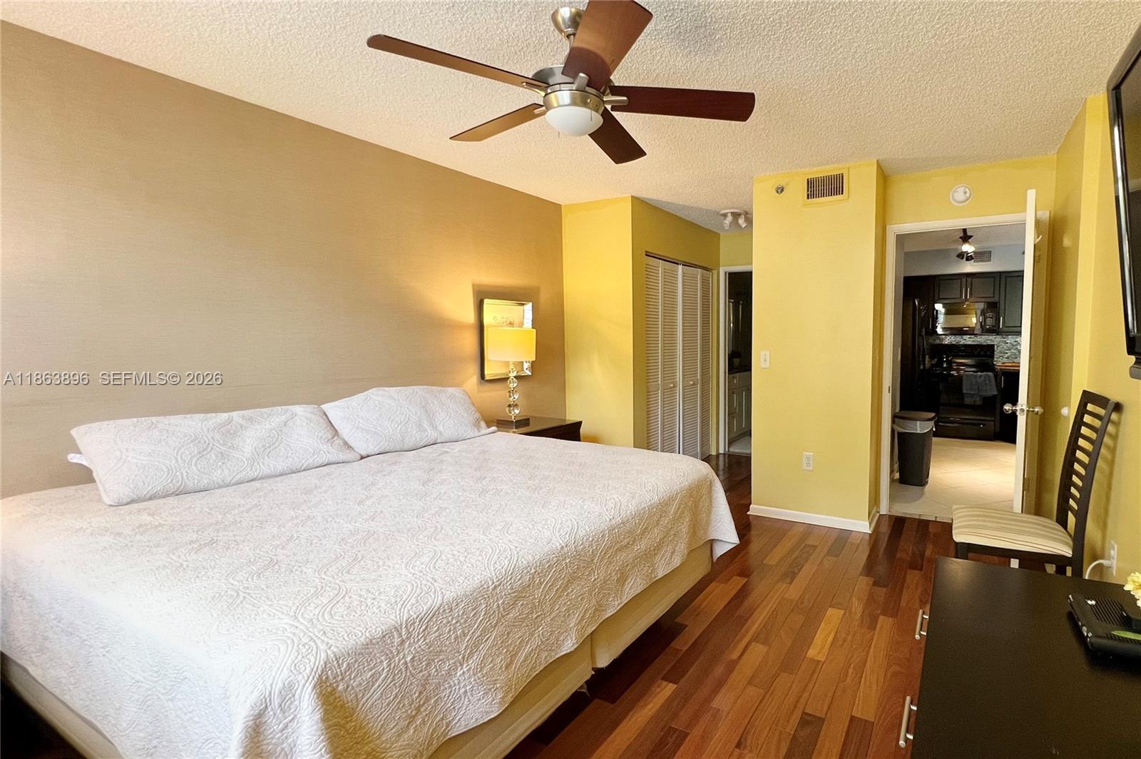 19555 E Country Club Dr #8305, Aventura FL 33180