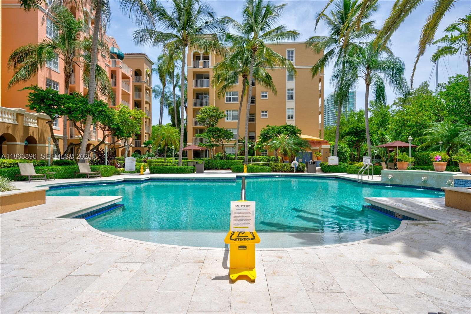 19555 E Country Club Dr #8305, Aventura FL 33180