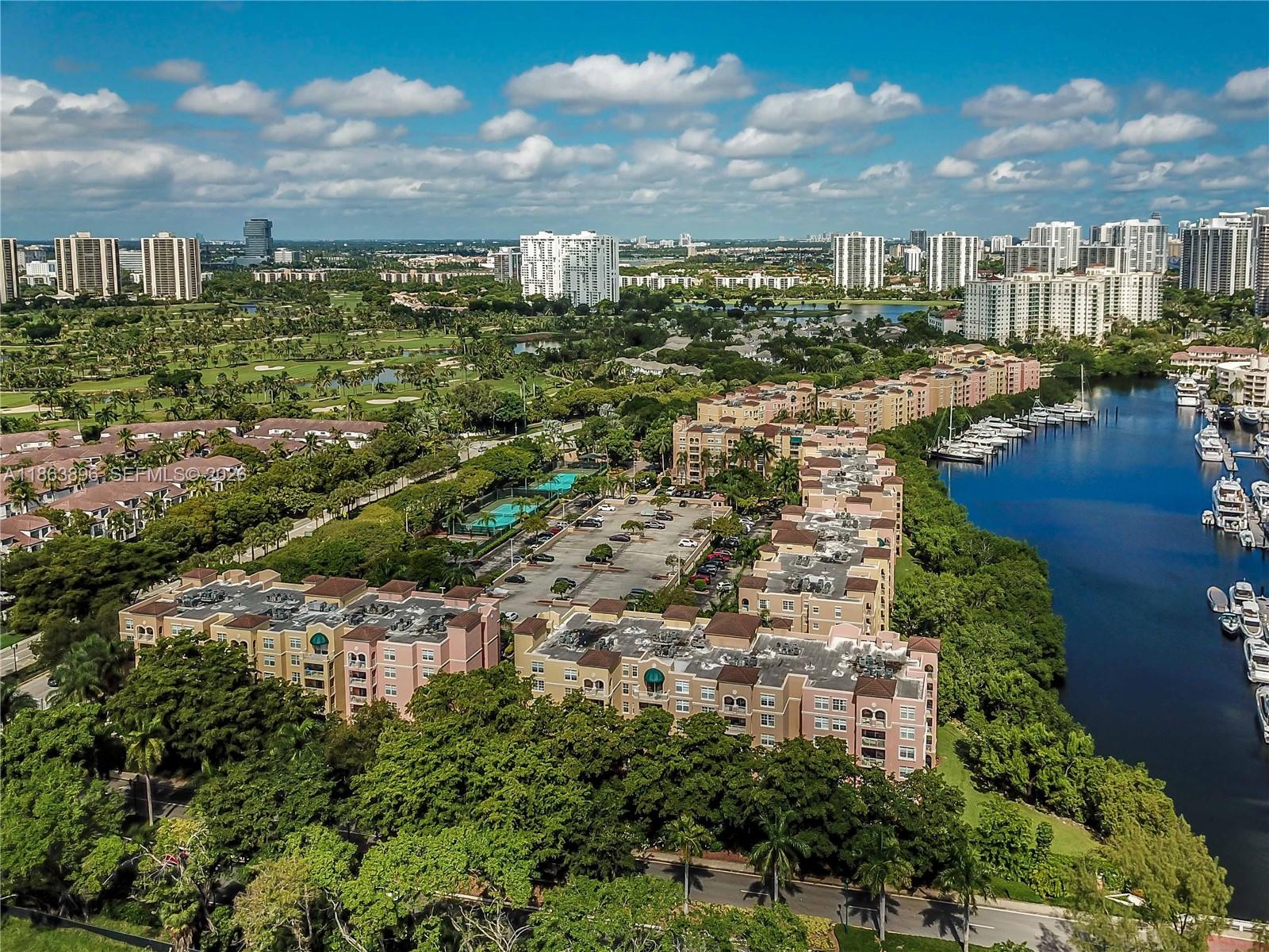 19555 E Country Club Dr #8305, Aventura FL 33180