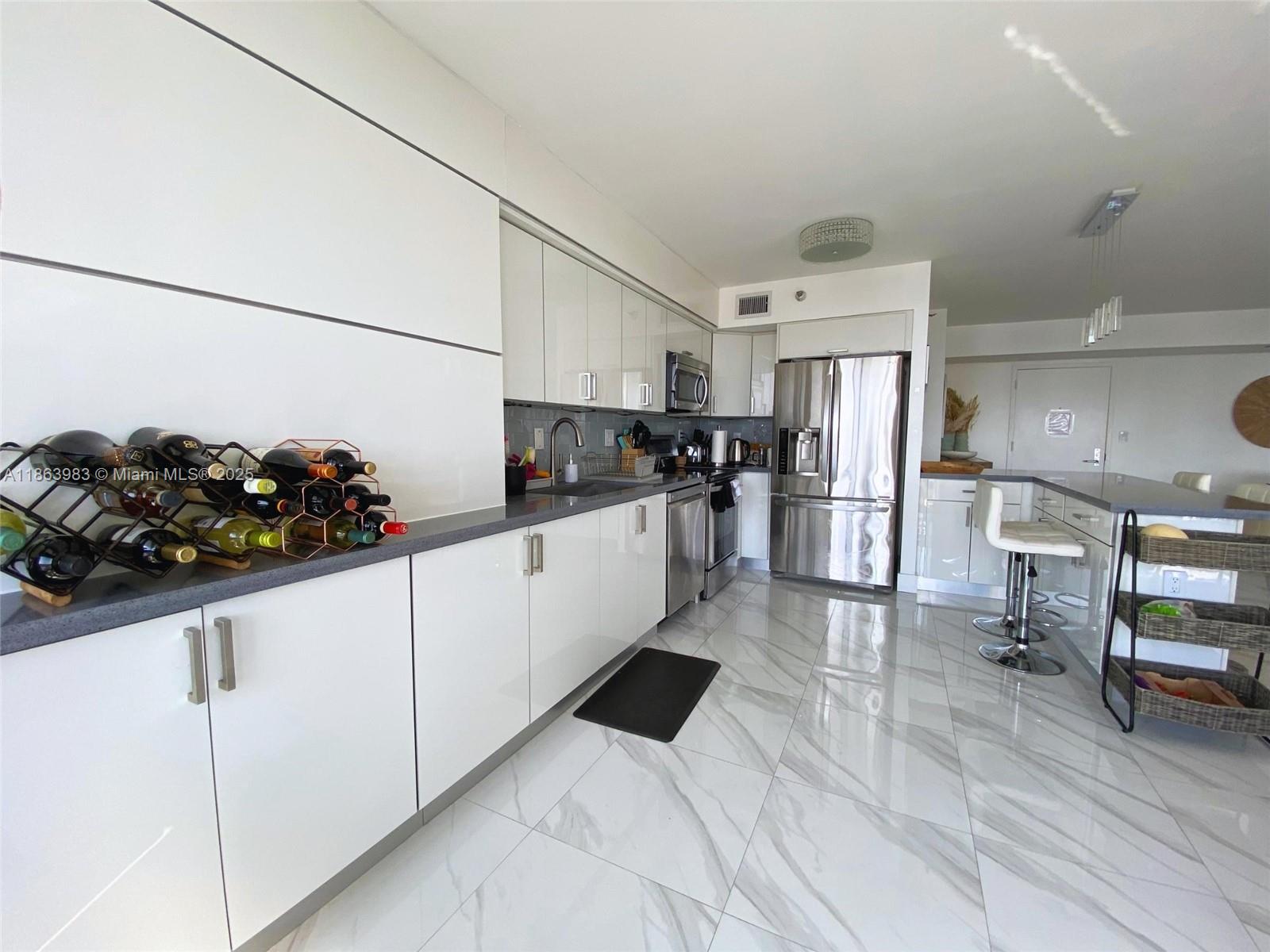 3530 Mystic Pointe Dr #3014, Aventura FL 33180