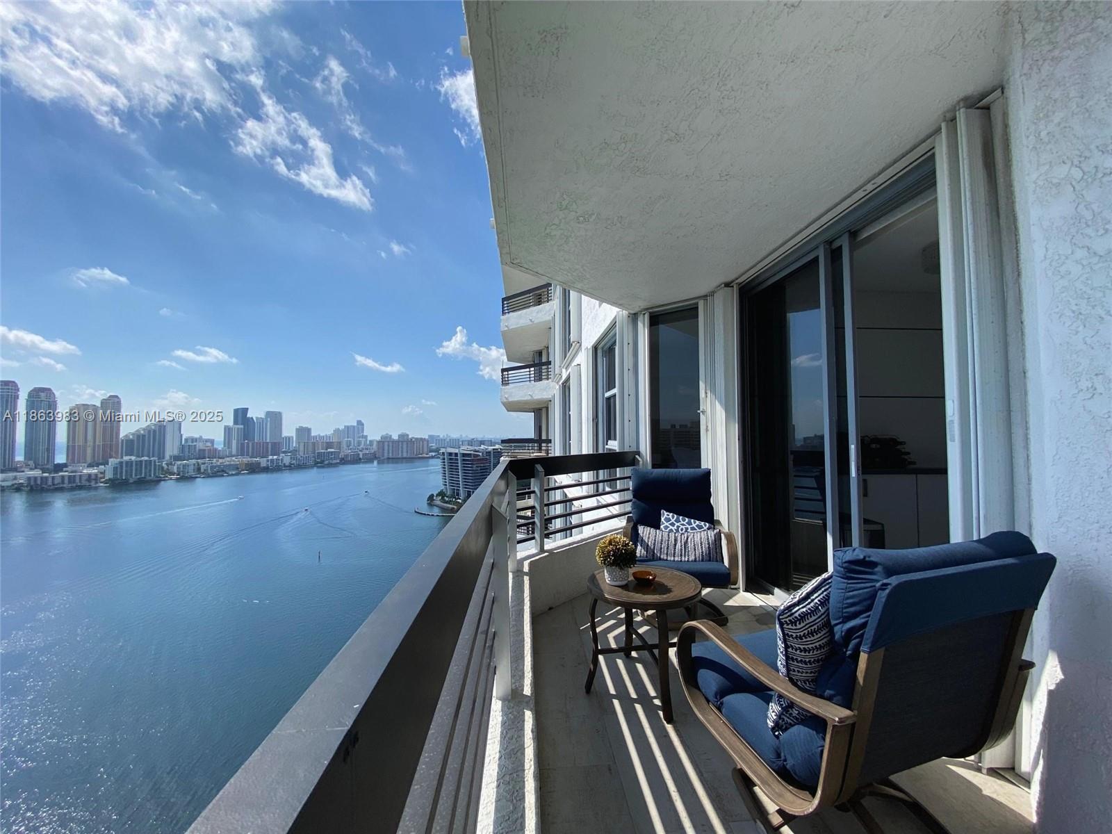 3530 Mystic Pointe Dr #3014, Aventura FL 33180
