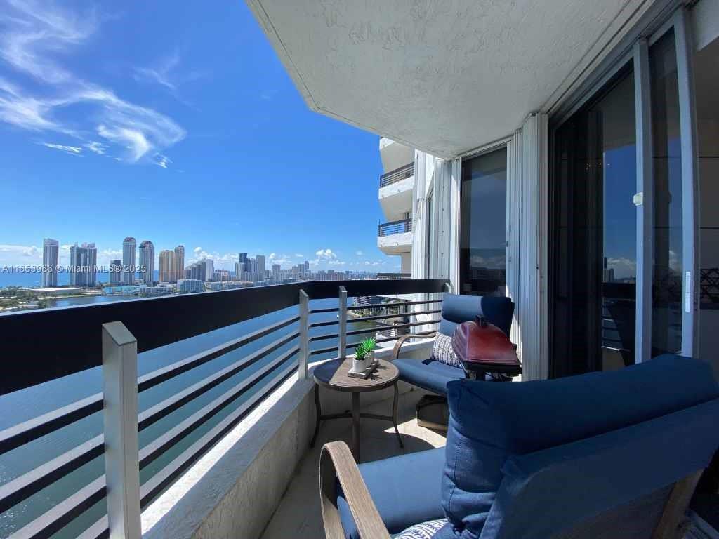3530 Mystic Pointe Dr #3014, Aventura FL 33180