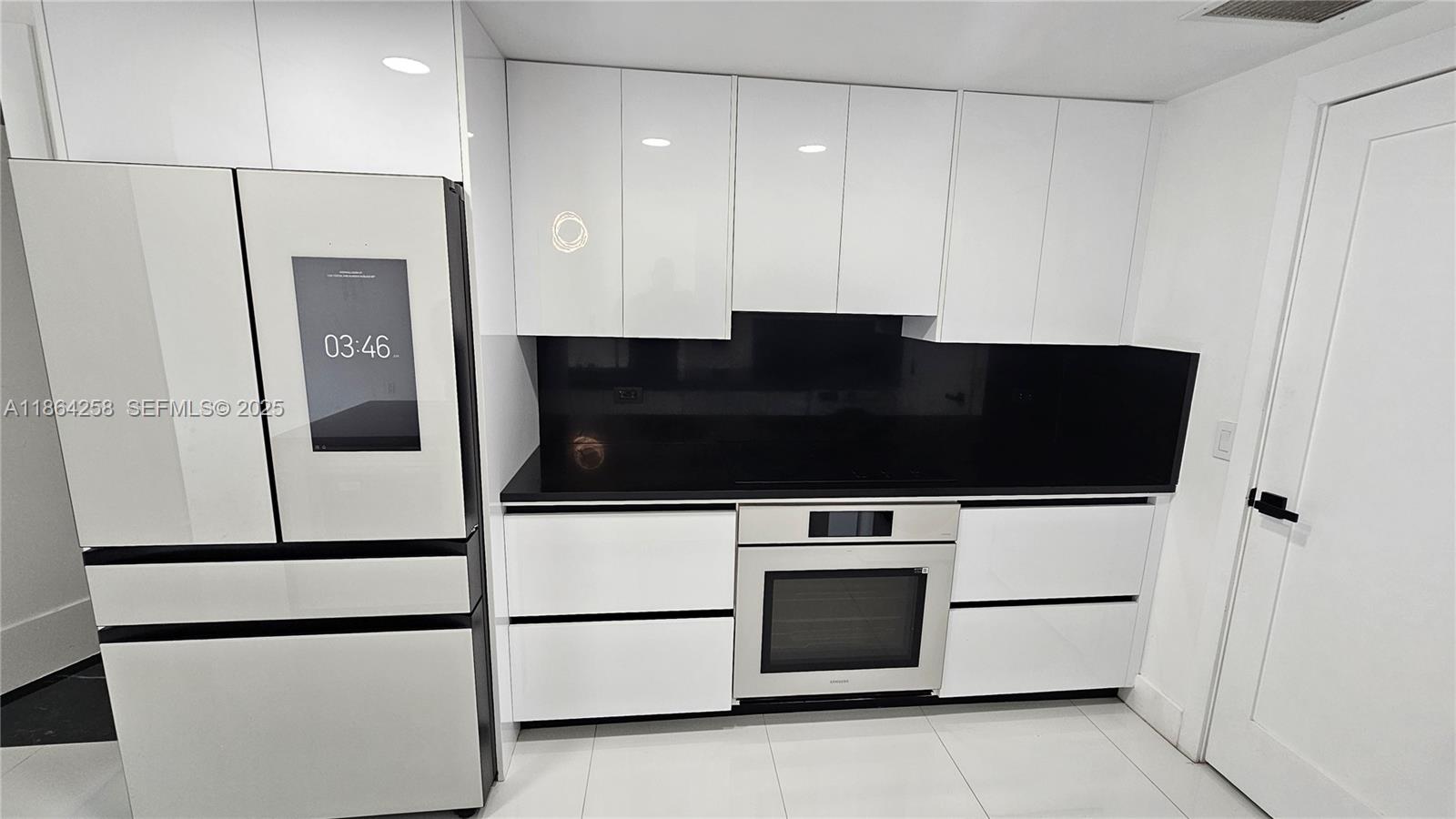 1861 NW North River Dr #11, Miami FL 33125