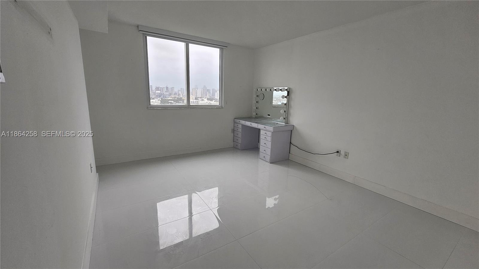 1861 NW North River Dr #11, Miami FL 33125