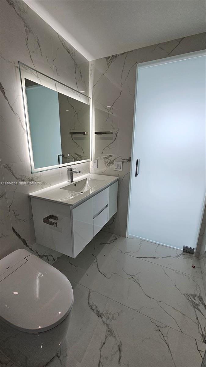 1861 NW North River Dr #11, Miami FL 33125